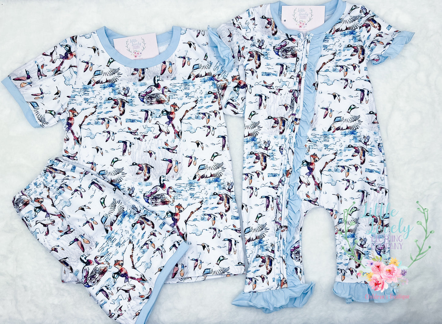 Watercolor Duck Lounge Set