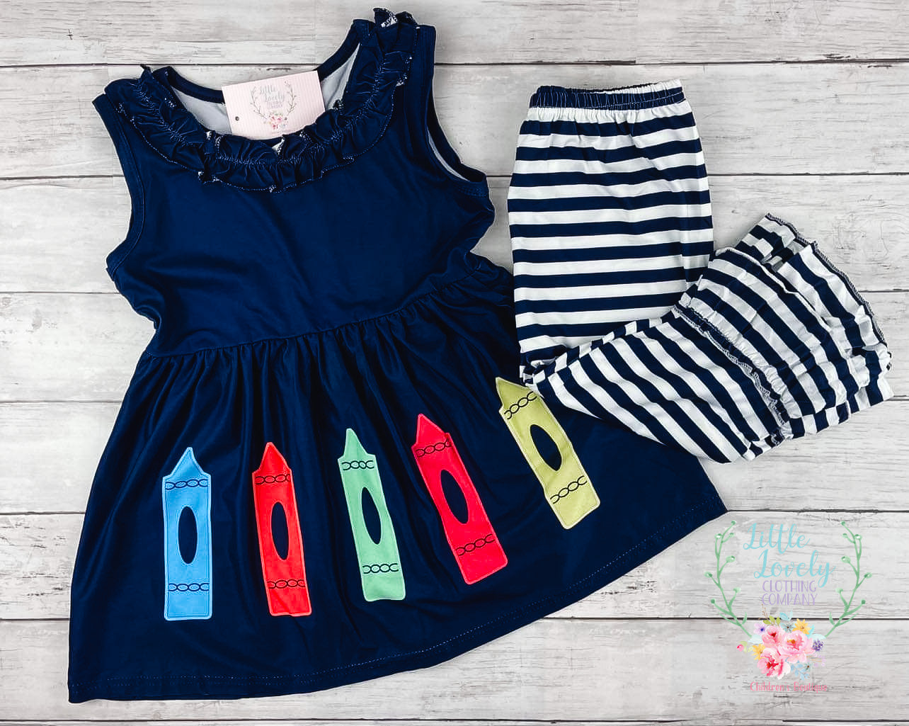 Girls Navy Crayon Set