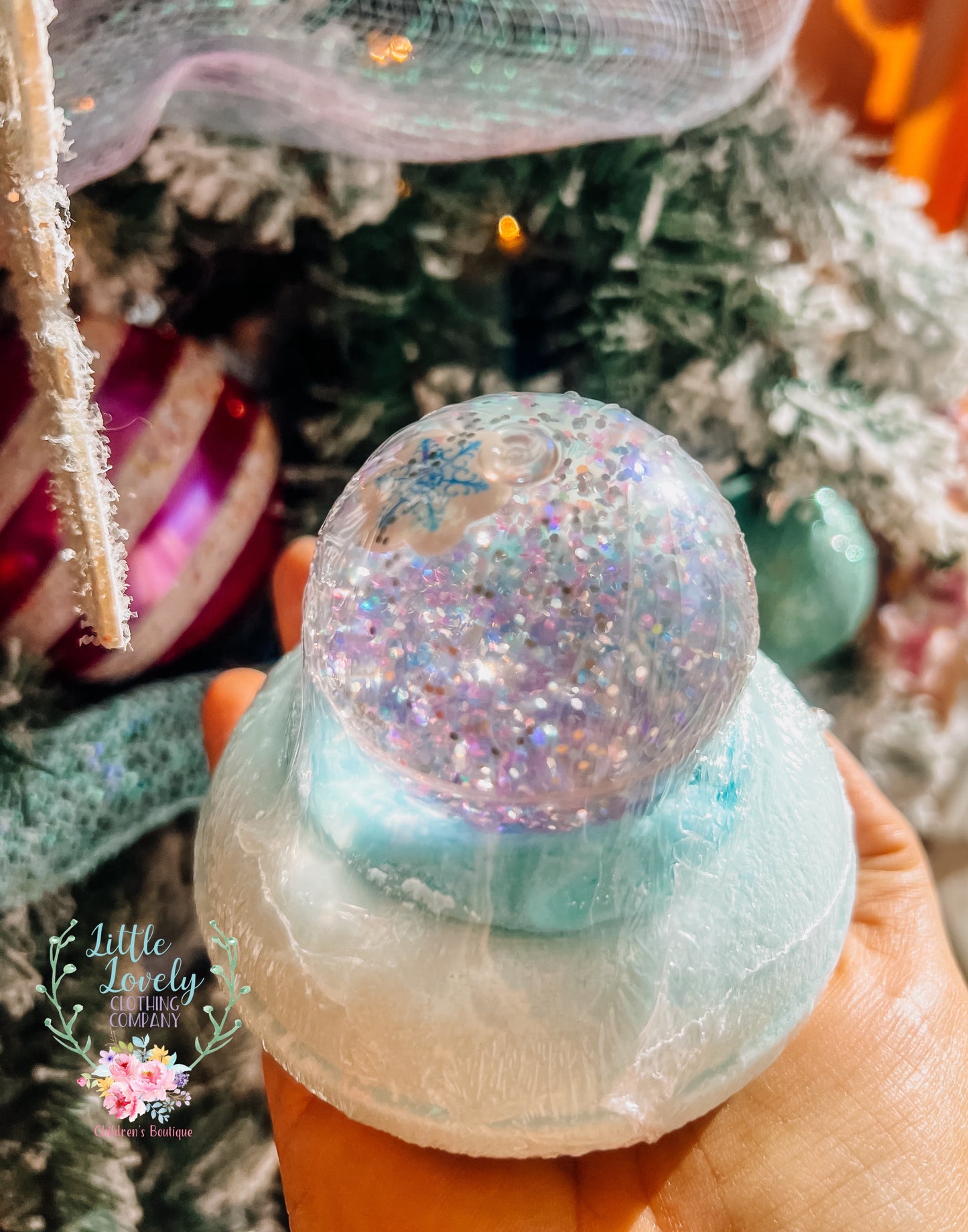 Winter Snow Globe Bath Bomb